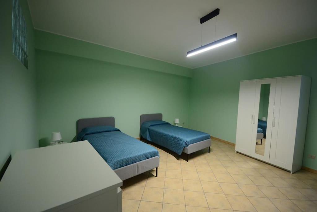 Casa Vacanza Donna Laura Barcellona Pozzo di Gotto Exterior foto